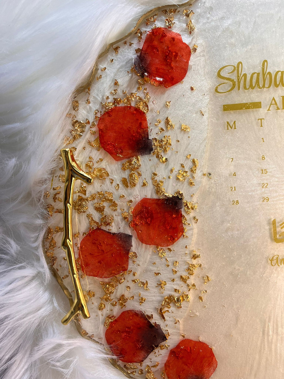 13" White with Rose Petal Flakes Tray